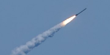 ВС РФ обстреляли Днепр, взрывы слышали в других городах