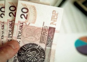 Украинцам в Польше выплатят больше 600 злотых