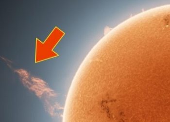 Солнце выбросило в космос один из самых больших потоков плазмы