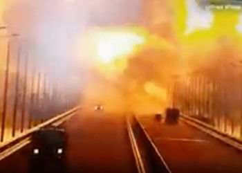 За подрывом Крымского моста стоят спецслужбы