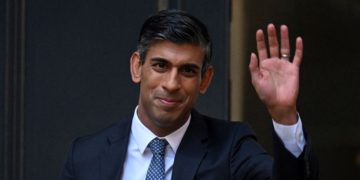 Новый премьер-министр Великобритании поговорил с Зеленским