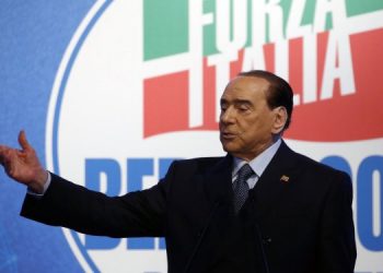 Экс-премьер Италии Берлускони обвинил Зеленского в начале войны