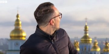 Обстрел Киева попал в прямой эфир телеканала ВВС