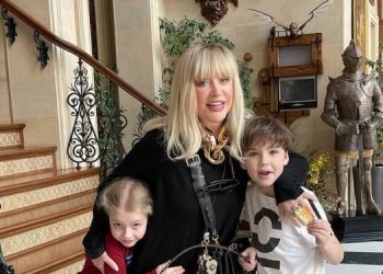 Пугачева выставила на продажу свой замок