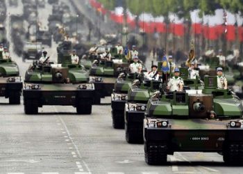 Франция закупит сотни единиц техники на миллиарды евро