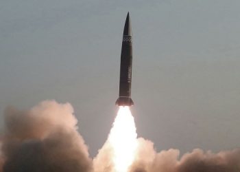 КНДР запустила баллистическую ракету в сторону Японии