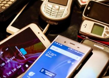 Более 5 млрд мобильных телефонов станут мусором