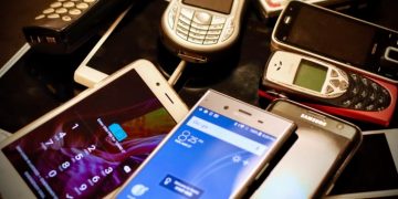 Более 5 млрд мобильных телефонов станут мусором