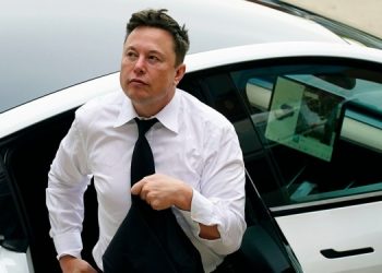 Пентагон изучает возможность оплаты Starlink