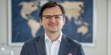 Кулеба впервые в истории украинской дипломатии посетит Африку