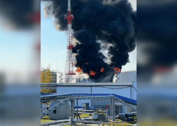 Под Белгородом загорелась российская нефтебаза