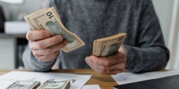 Может ли курс доллара зимой перевалить за 50 гривен