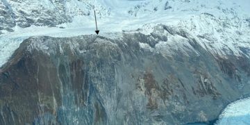 Оползень в Аляске вызвет гигантское цунами