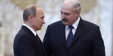 Зачем Путин втягивает Лукашенко в войну