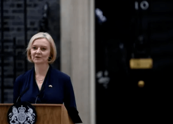 Лиз Трасс подала в отставку