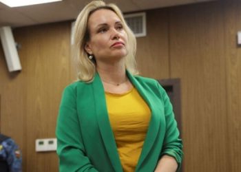 Овсянникова сбежала из-под домашнего ареста
