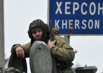 ВС РФ вывозят из Херсона имущество и документы