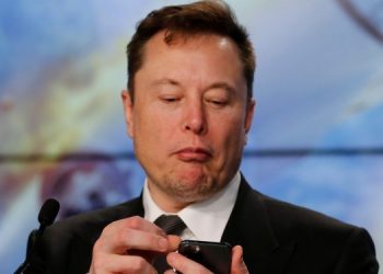 SpaceX Илона Маска не может оплачивать спутниковые сервисы