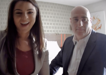 Кандидат в Конгресс США снялся в порно