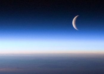 Верхняя атмосфера Земли неуклонно сжимается