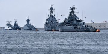 Группировка РФ в Черном море уменьшилась до 7 кораблей