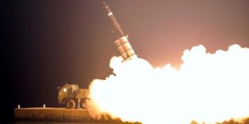 В сторону Японского моря запустили баллистическую ракету