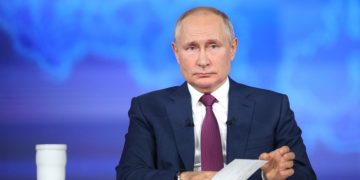 Путин задабривает военкоров для укрепления поддержки