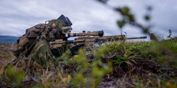 Норвегия повысила боевую готовность армии