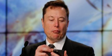 Илон Маск пообещал найти нового руководителя для Twitter