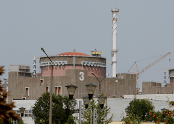 Массированный обстрел Запорожской АЭС