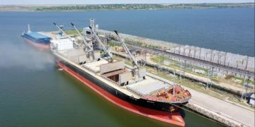 В ООН подтвердили работу зернового коридора