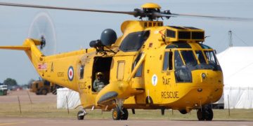 Великобритания передает вертолеты Sea King