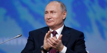 Путин использует на публике трех двойников