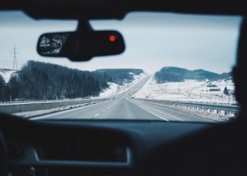 Как правильно ездить на автомобиле зимой