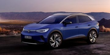 Украинцы стали реже покупать электромобили