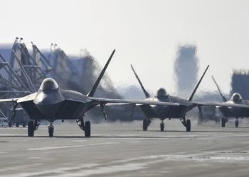 Южная Корея впервые ответила на военную провокацию КНДР