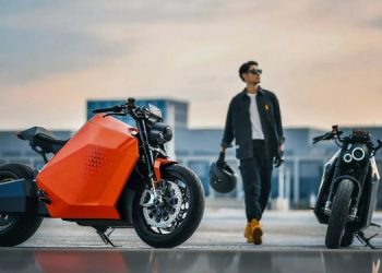 В Китае создали скоростной электрический спортбайк