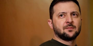 О чем говорит неожиданный визит президента Украины в США