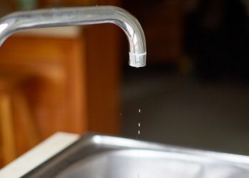 В Украине тариф на воду пересчитают дважды