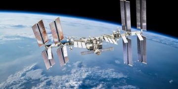 Россия снова поставила МКС под угрозу