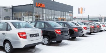 Из РФ ушли полсотни автопроизводителей