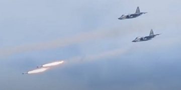 Россия ведет массированный обстрел Украины