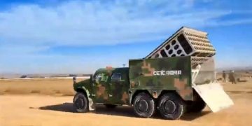 Китай похвастался автономным роем дронов