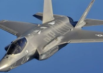 Великобритания передаст Украине истребители