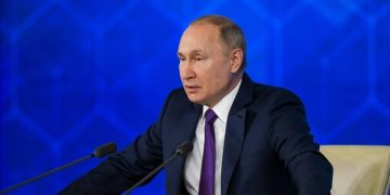 Путин признал дефицит лекарств в России