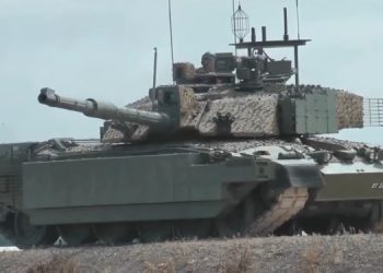 Риши Сунак приказал передать Украине роту танков