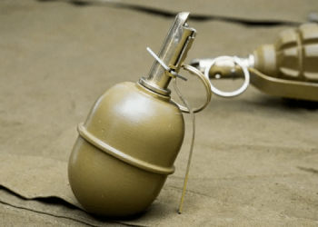 Российский солдат подорвал гранату в воинской части