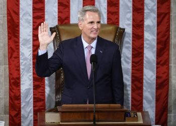 Республиканца избрали спикером Палаты представителей США