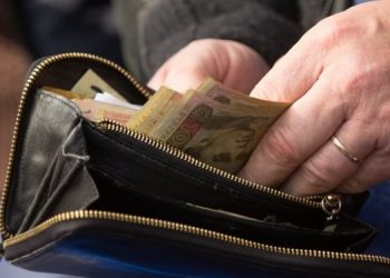 Почему стоит вовремя платить за коммуналку