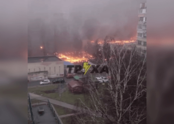 В Броварах на детский сад упал вертолет
